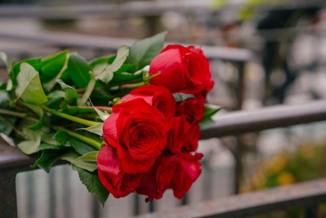 Why Have Hat Box Flower Arrangements Become So Popular?