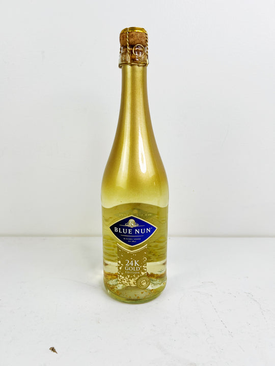 
                  
                    White Wine & Sparkling
                  
                