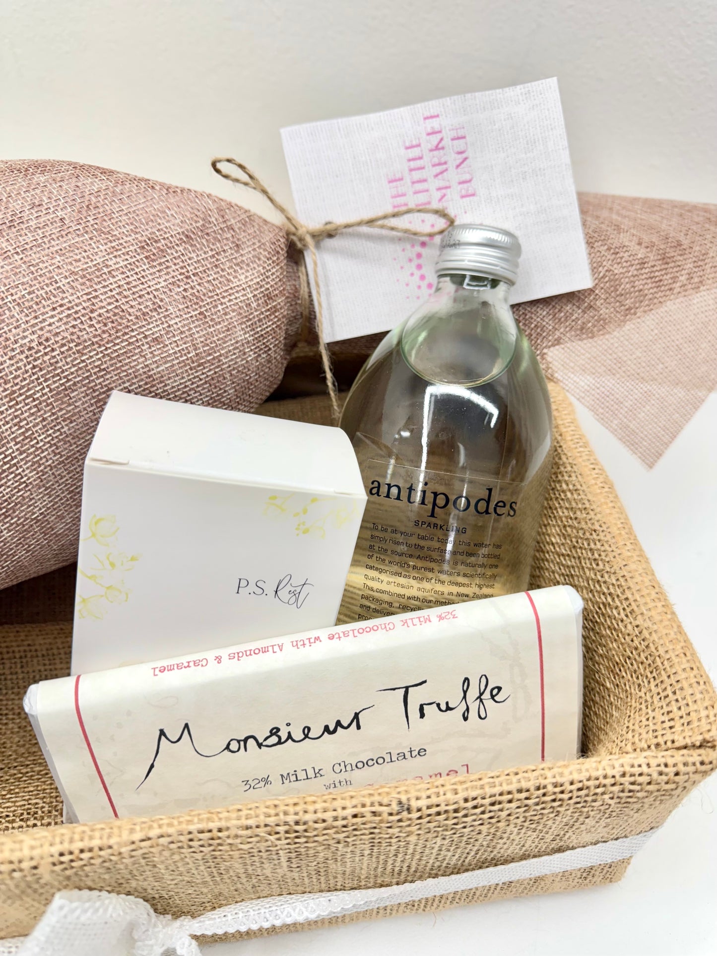 
                  
                    Organic Gift Box
                  
                