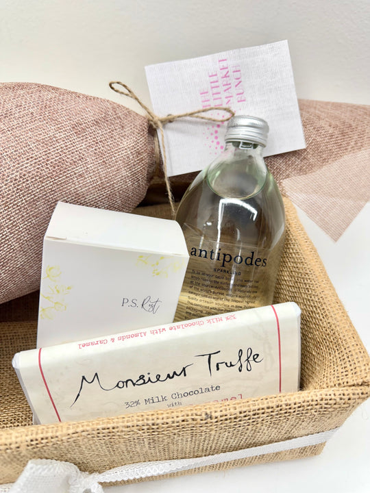 
                  
                    Organic Gift Box
                  
                