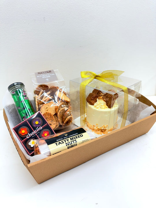 
                  
                    Bito beans Premium Cake & Treats Hamper
                  
                