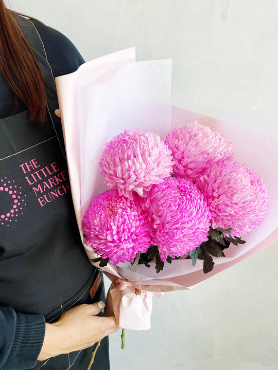 
                  
                    Disbud Mum Bouquet
                  
                