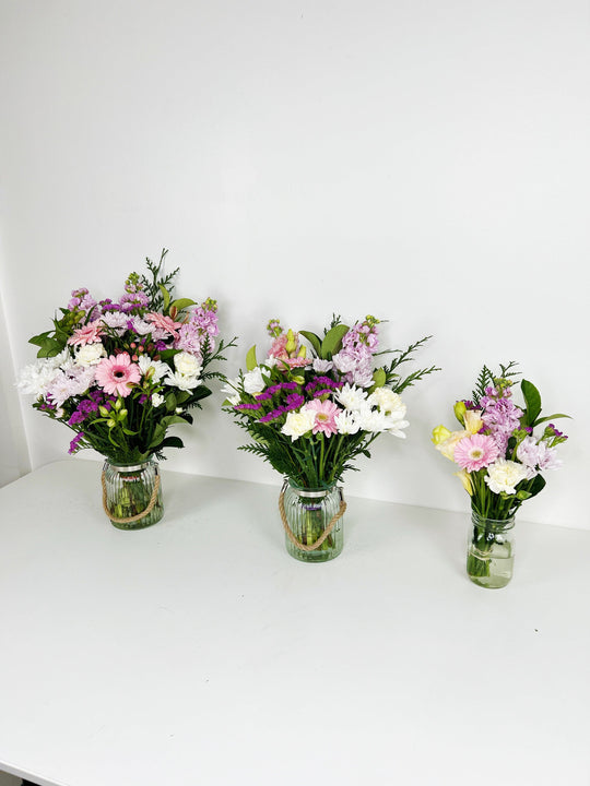 
                  
                    Small Flower Subscription
                  
                