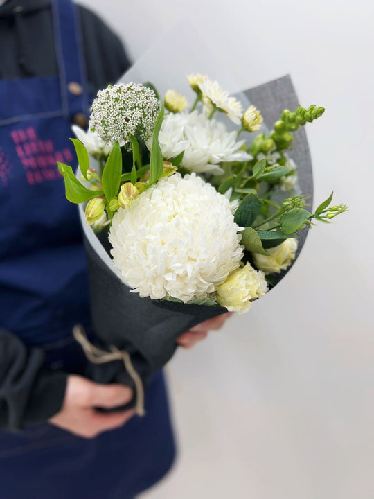 
                  
                    White Bouquet
                  
                