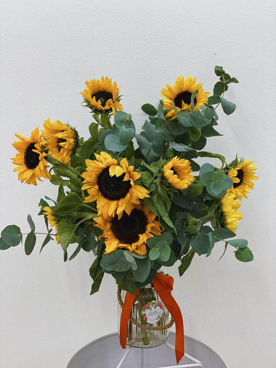 
                  
                    Sunflower Bouquet shot by The Little Market Bunch in Melbourne.
                  
                